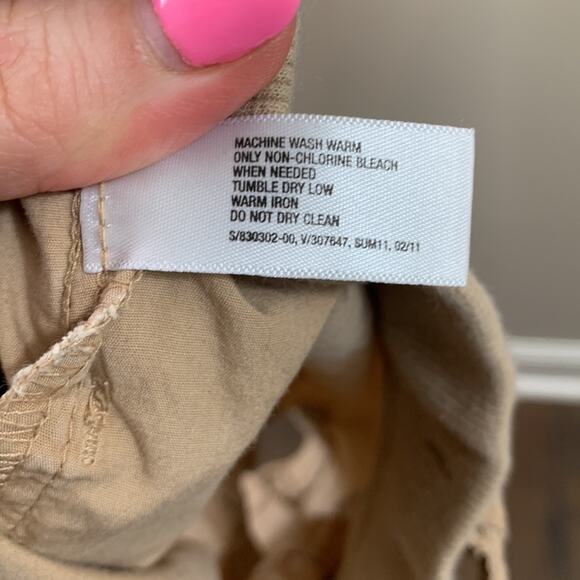 Baby Gap khaki/Tan Pull Up Shorts - Picture 3 of 5